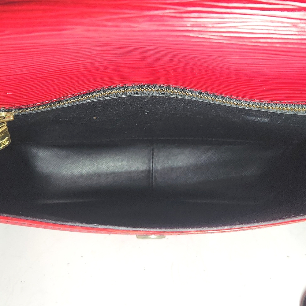 Louis Vuitton Epi Saint Cloud GM Red Crossbody Shoulder Bag Authentic - Picture 12 of 16